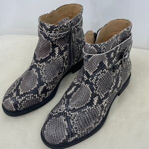 Hush Puppies WOMENS SIZE 6 WIDE Snakeskin Patterned ANKLE BOOTS